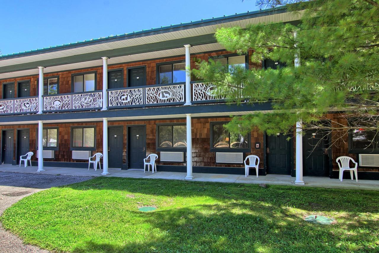 The Legend Cottage Inn Bellaire Exterior foto